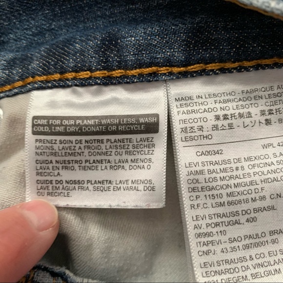 Levi’s 505 Regular Fit Cut Off Denim Shorts Medium/Dark Blue Wash 2013 / Size 33 - Picture 5 of 8